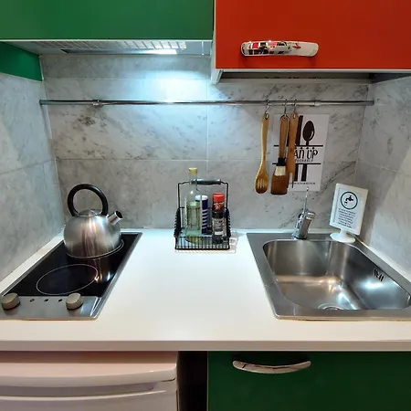 Апартаменты Bellissimo Mini A Tema Bandiera Italiana, Potente Wi-fi, 3 Linee Metropolitane Dietro Casa, Collegato Direttamente Con Aeroporto Di Malpensa E Rho Fiera Милан